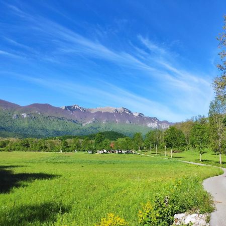 Velebit Lodge Lovinac  Luaran gambar