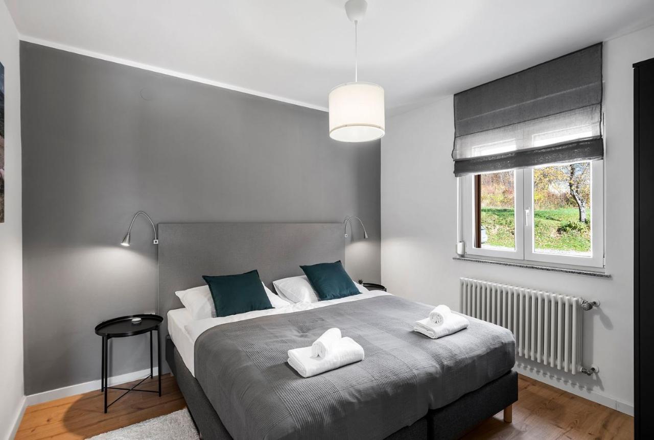 Velebit Lodge Lovinac  Luaran gambar