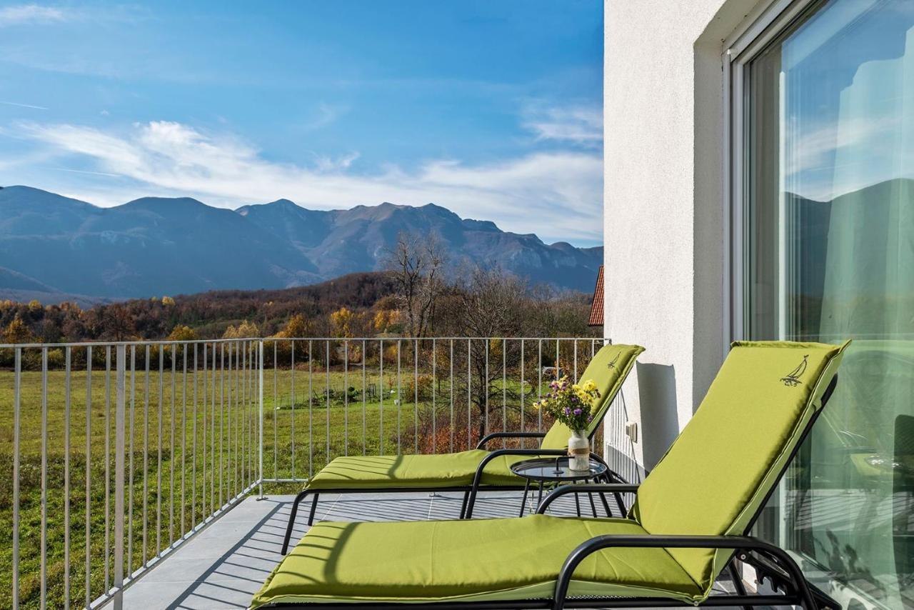 Velebit Lodge Lovinac  Luaran gambar