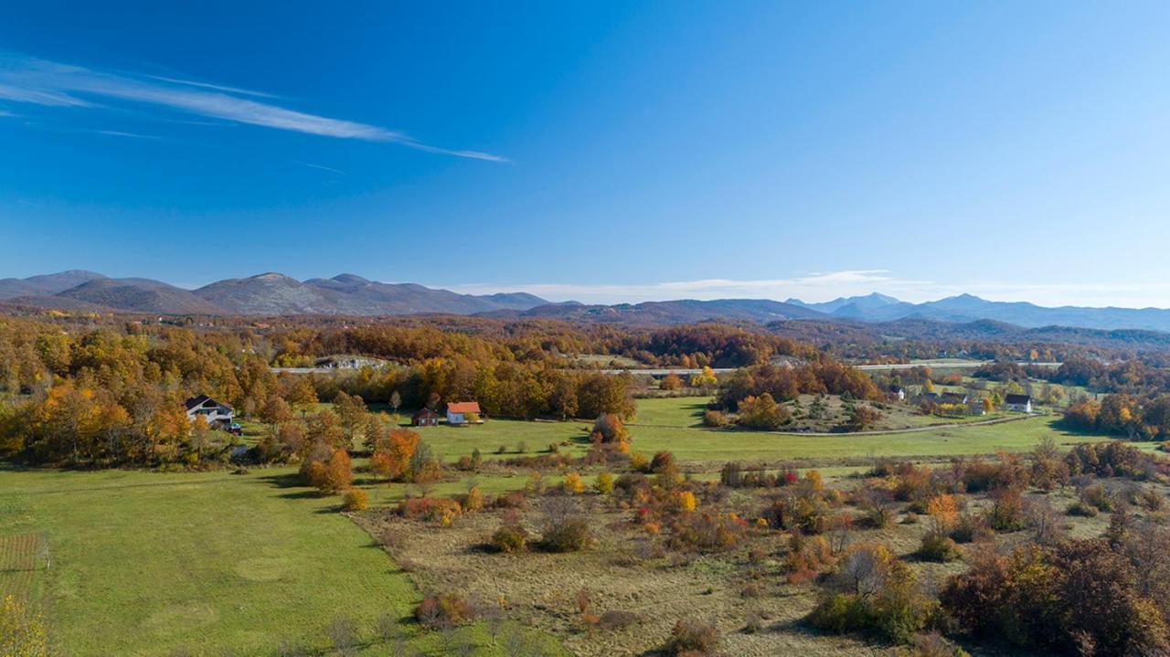 Velebit Lodge Lovinac  Luaran gambar