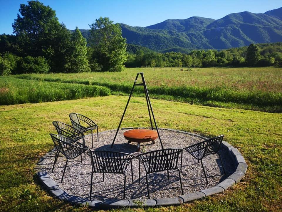 Velebit Lodge Lovinac  Luaran gambar